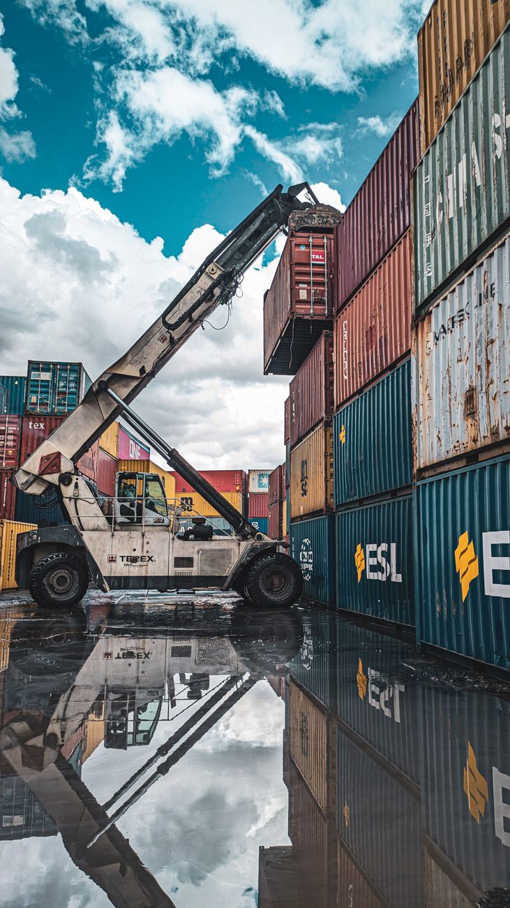 industrial container handling at port